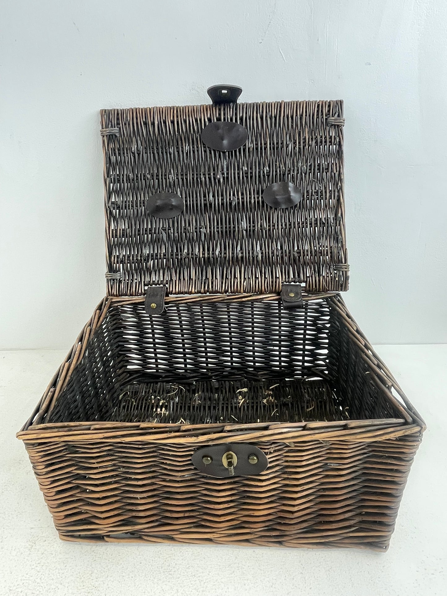 M&S Hamper Basket (Pre-loved)