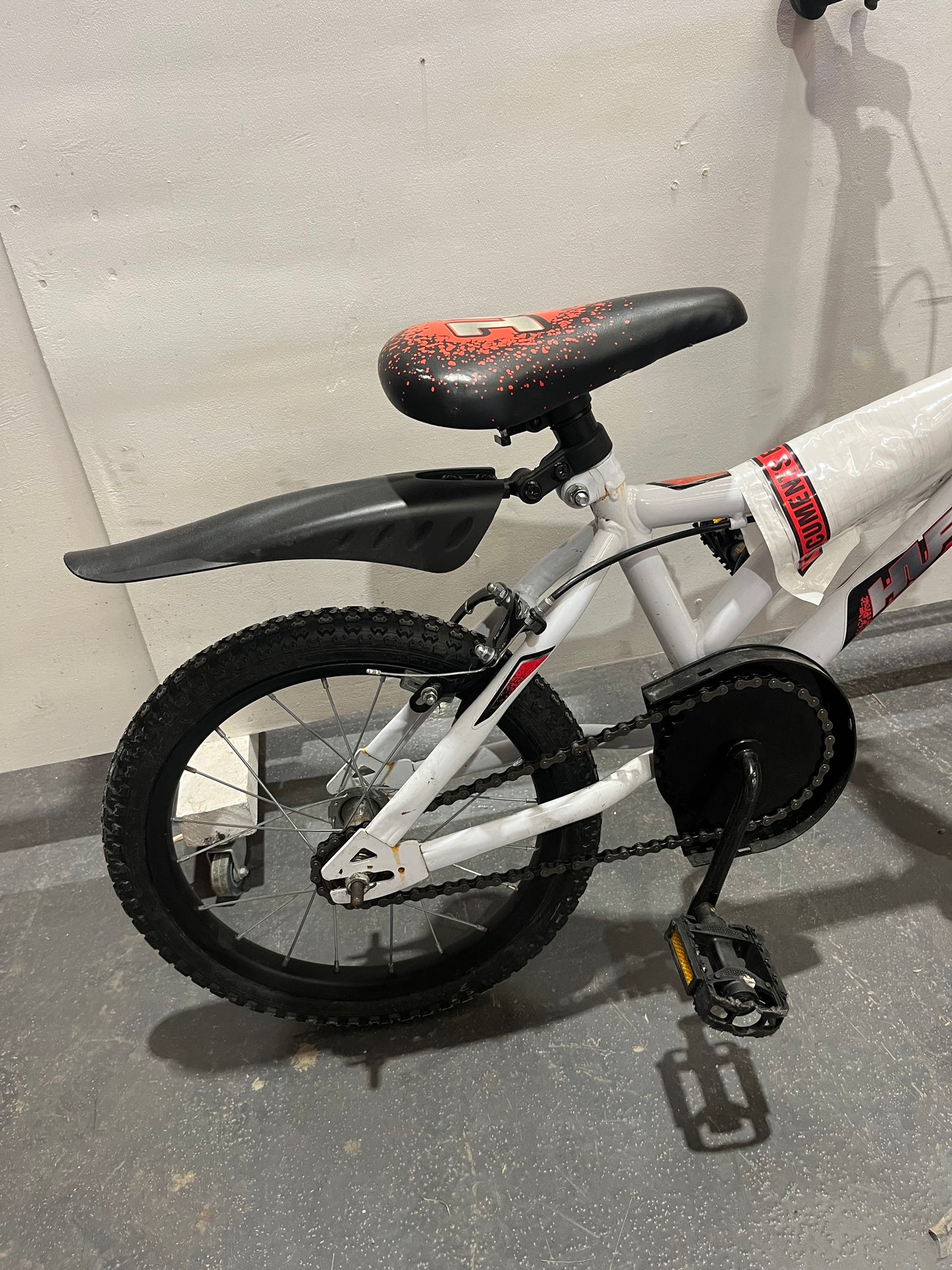 Huffy White 16” Children’s Bike (Pre-Loved)