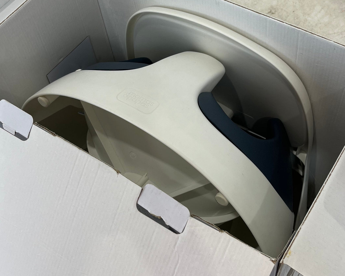 Mamas & Papas Baby Snug Floor Support Seat (Pre-Loved)