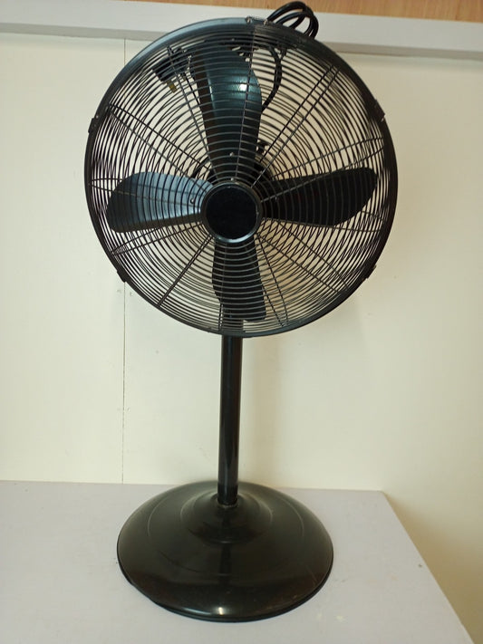 Black Floor Fan (Pre-loved)