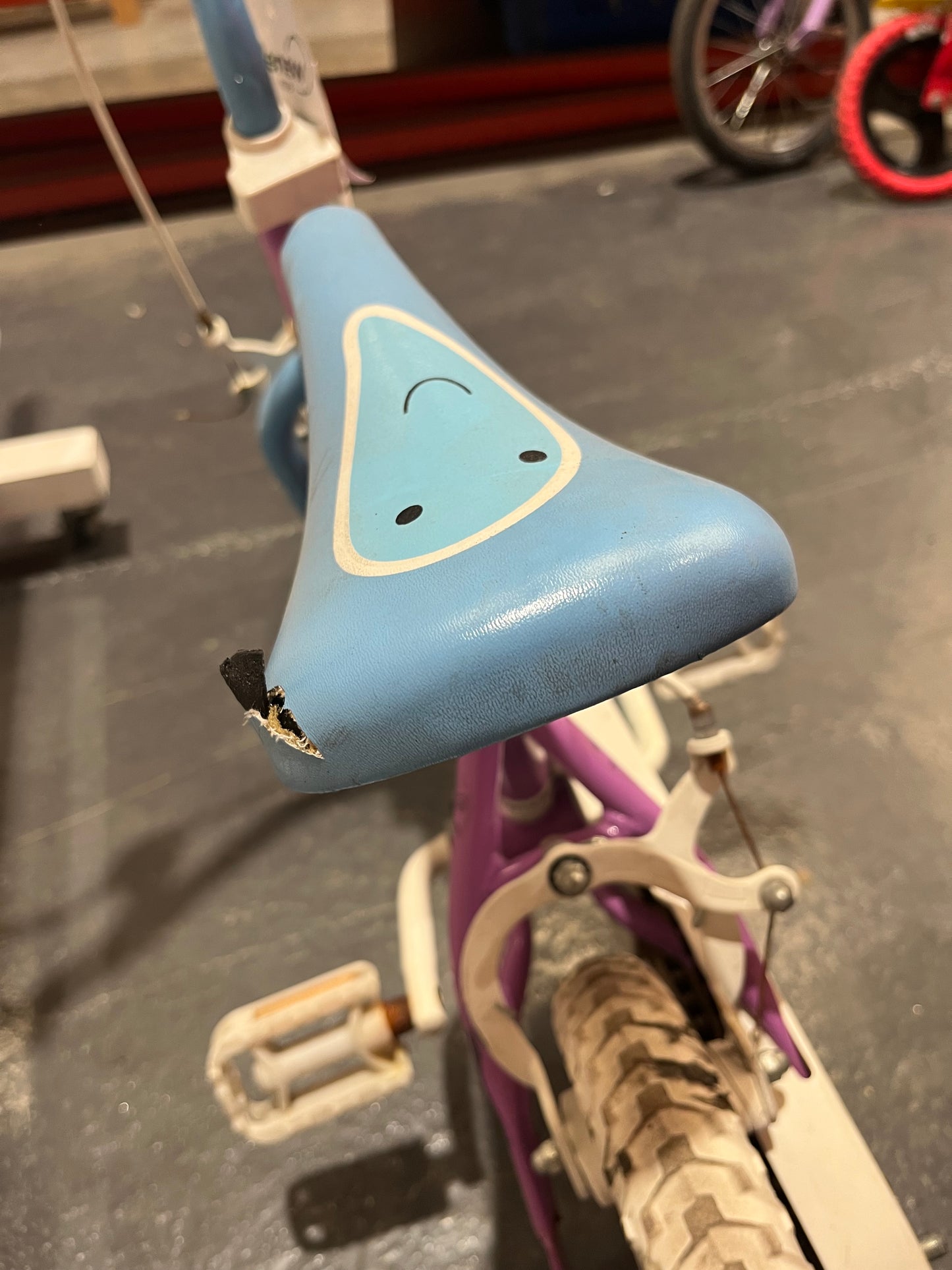 Anna Light Purple 10” Children’s Bike (Pre-Loved)