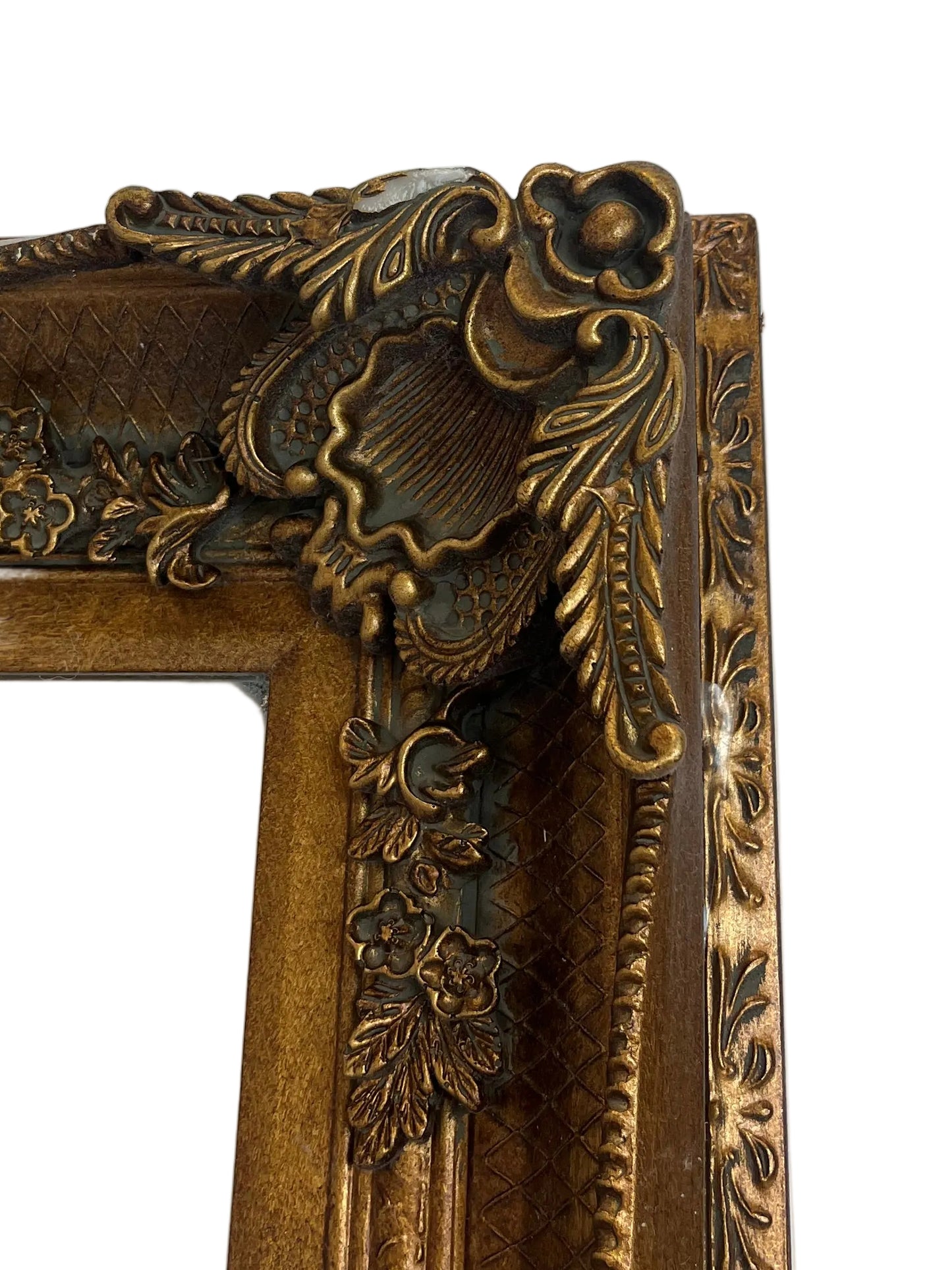 Vintage Style Gold-Tone Engraved Frame Rectangle Wall Mirror (Pre-Loved)