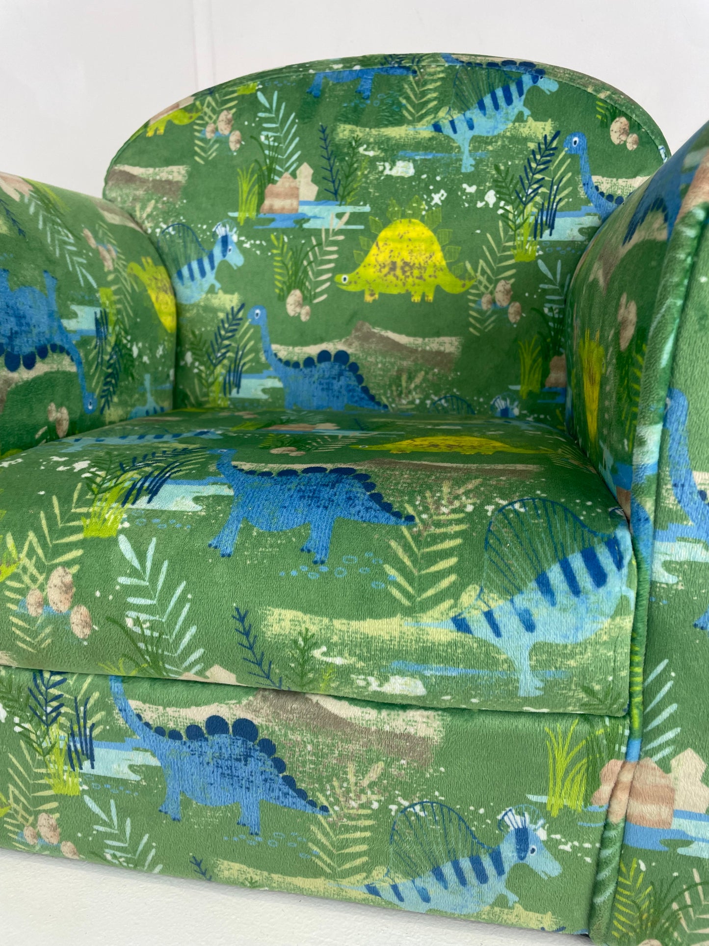 Dunelm Kid’s Roar Dinosaur Armchair (Pre-loved)