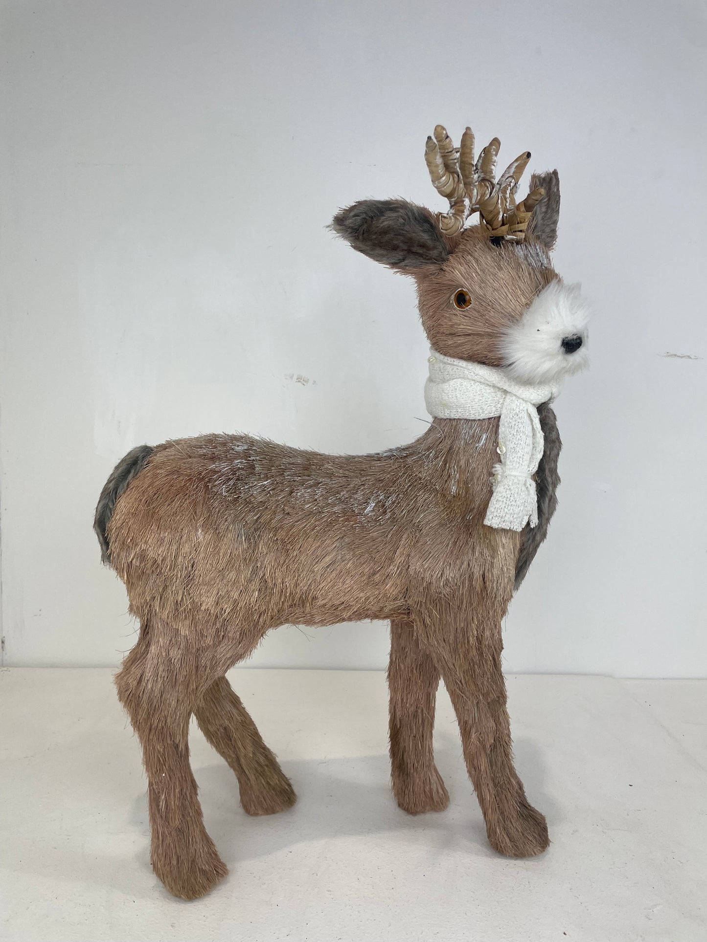 Natural Antler Deer Decoration (Pre-loved)