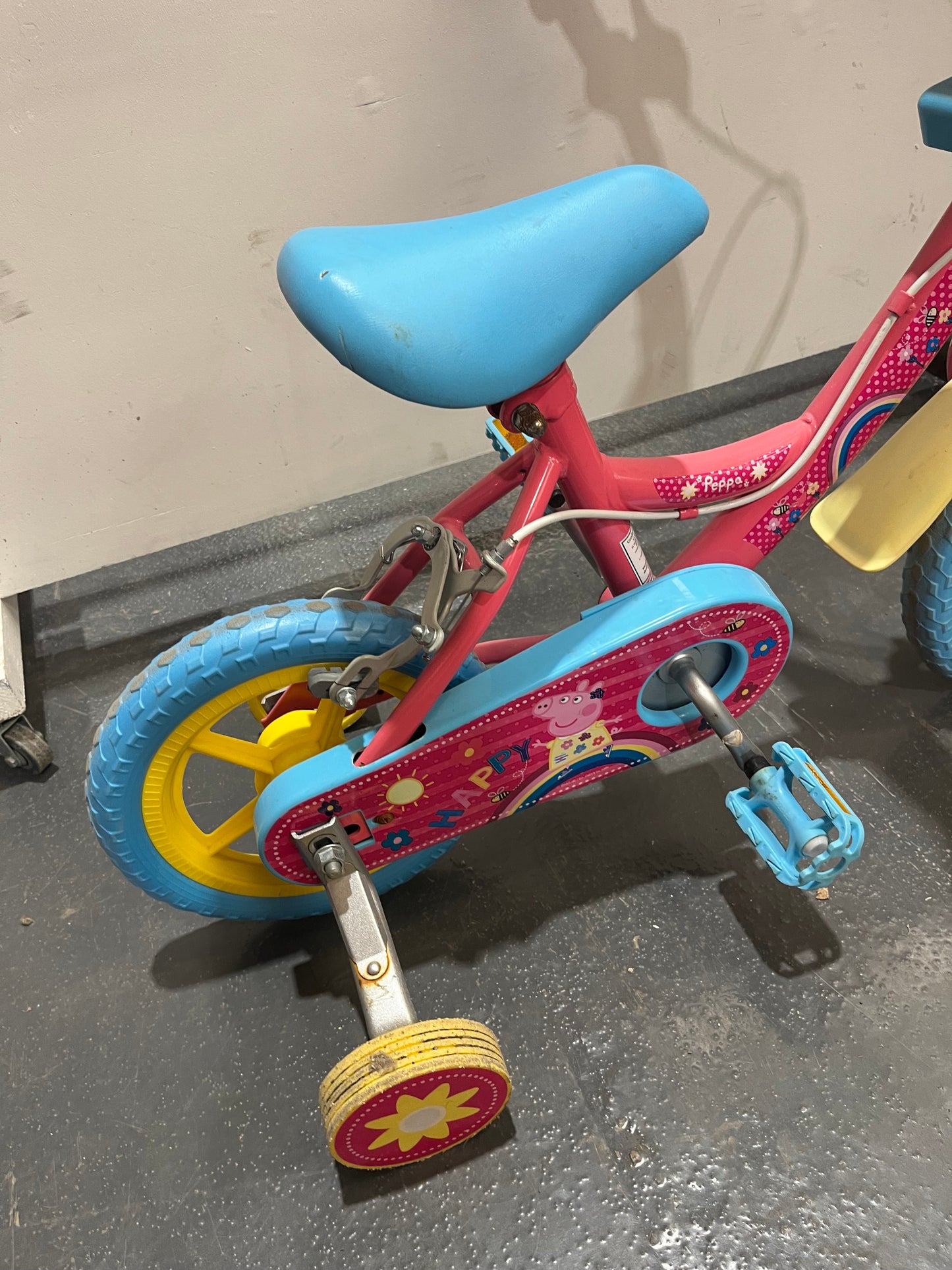 Pink Peppa Pig 12” Children’s Bike With Stabilisers (Pre-Loved)