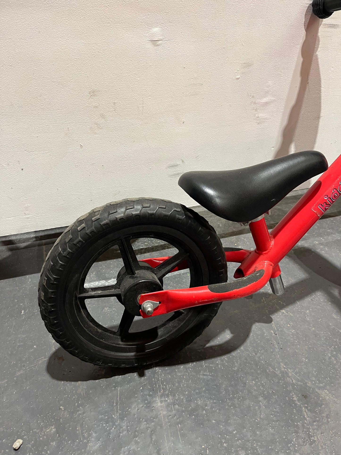 Kiddimoto Red 12” Children’s Balance Bike (Pre-Loved)