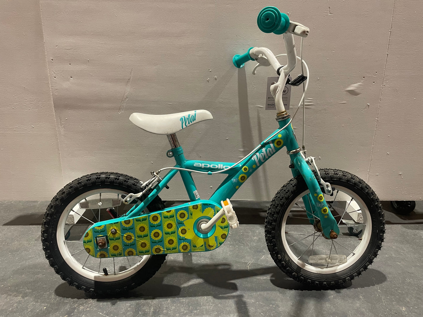 Serviced Apollo Petal Children’s Bike, 14” (Pre-Loved)