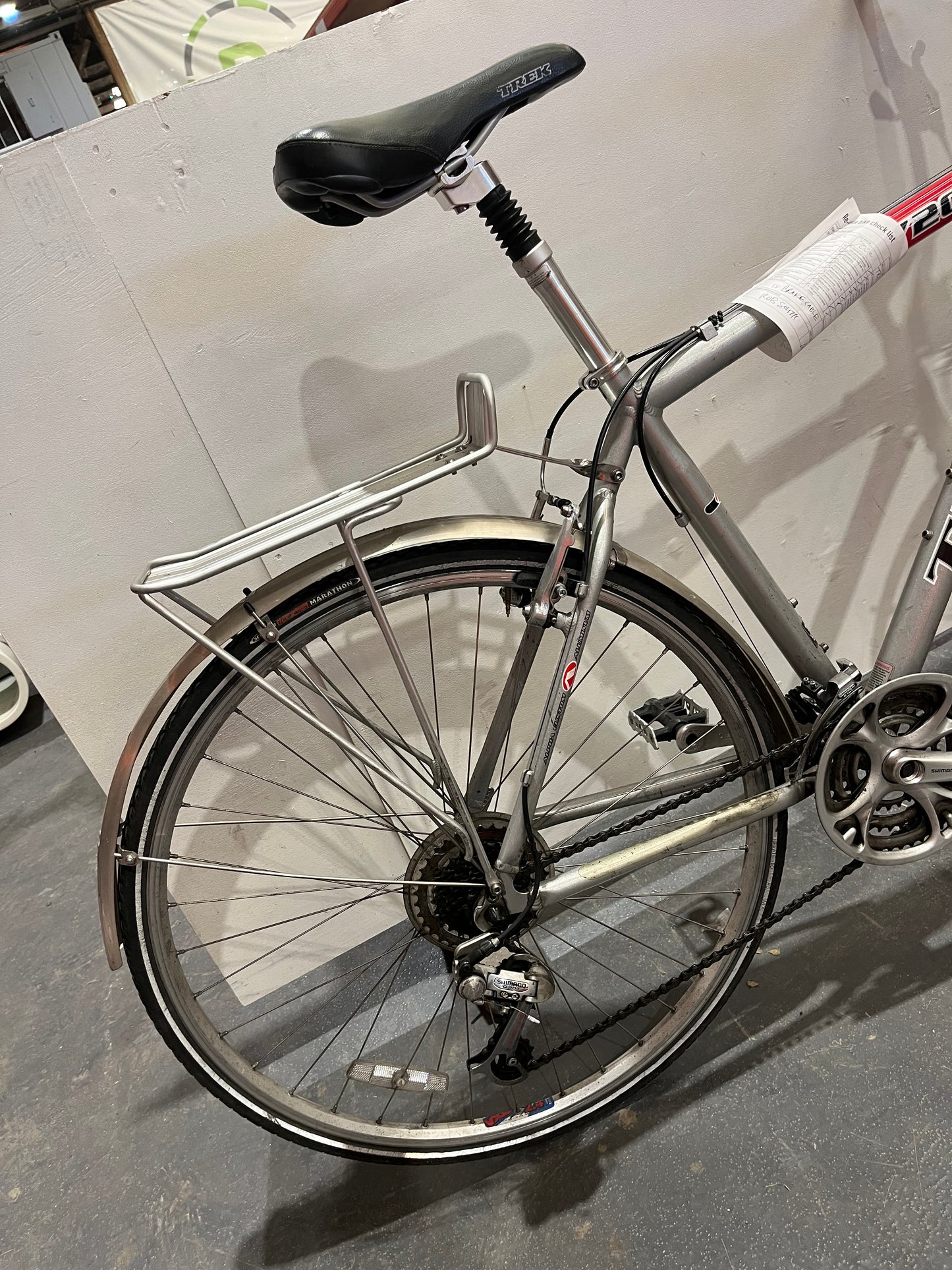 Trek Black Silver 700c Hybrid Bike (Pre-Loved)