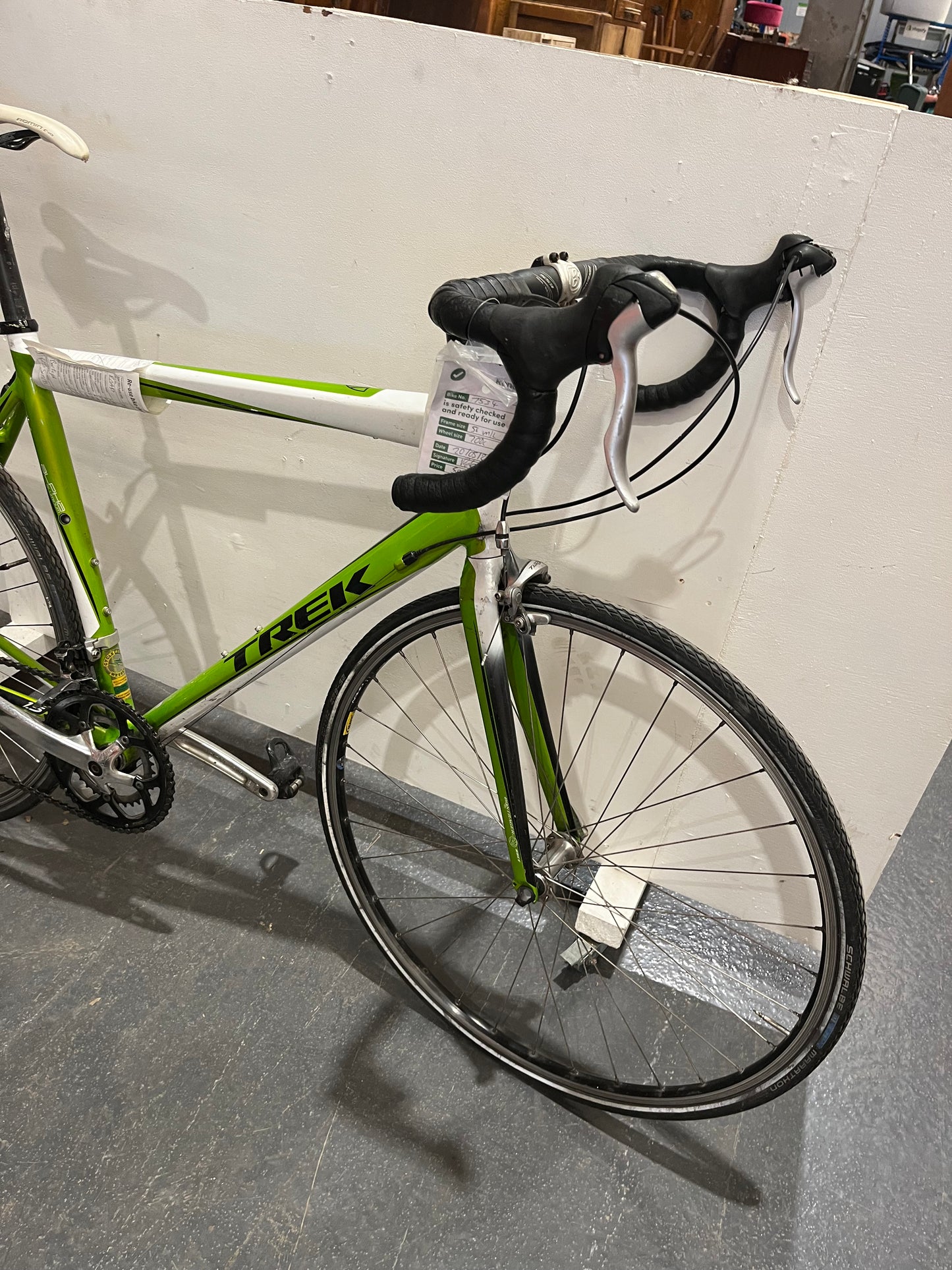 Trek Lime Green 700c Road Bike (Pre-Loved)