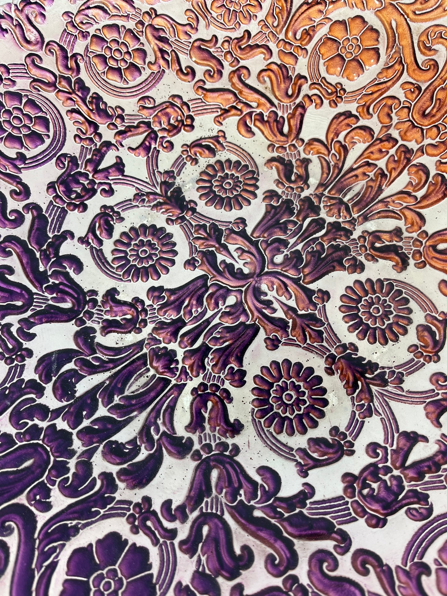 Decorative Embossed Glass Bowl (Pre-Loved)