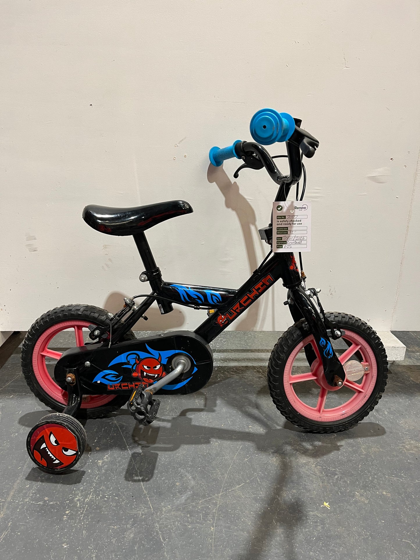 Urchin Black 12” Children’s Bike With Stabilisers (Pre-Loved)
