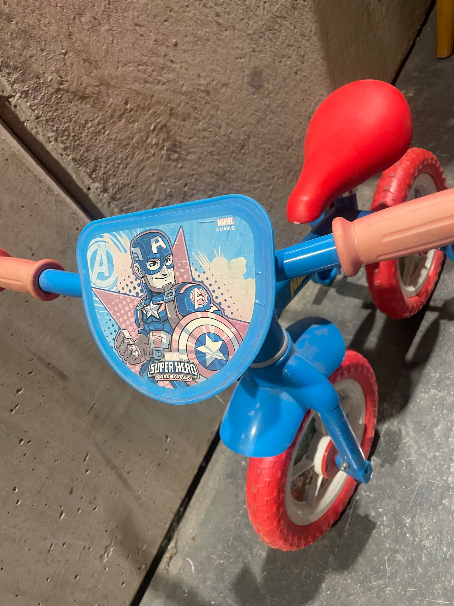 Marvel Superheroes Adventures Bike (Pre-loved)