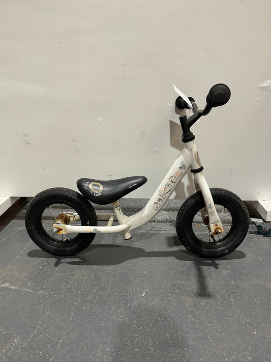 Apollo Animal White 12” Children’s Balance Bike (Pre-Loved)