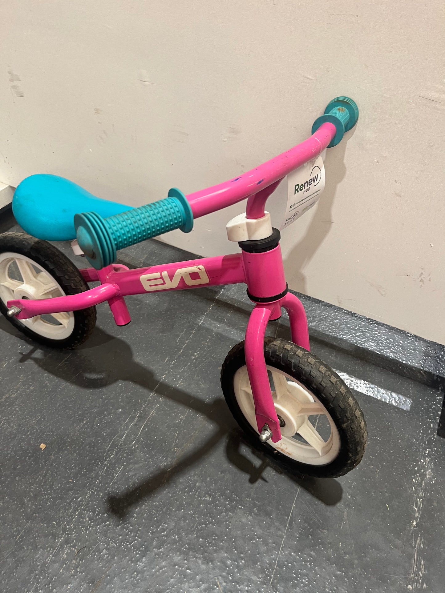 Evo Hot Pink 12” Children’s Balance Bike (Pre-Loved)