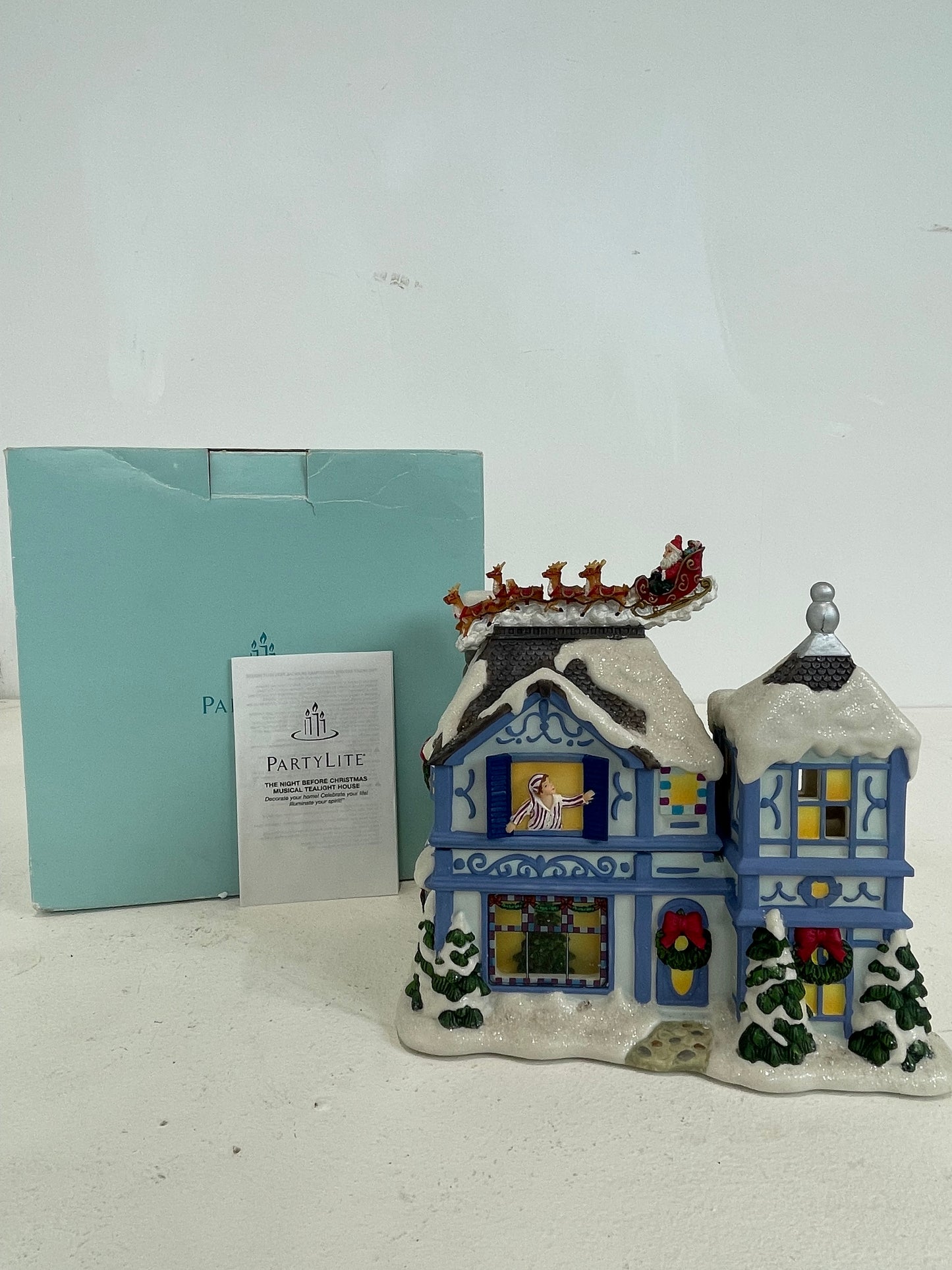 PartyLite The Night Before Christmas Music Box Tea Light (Pre-loved)