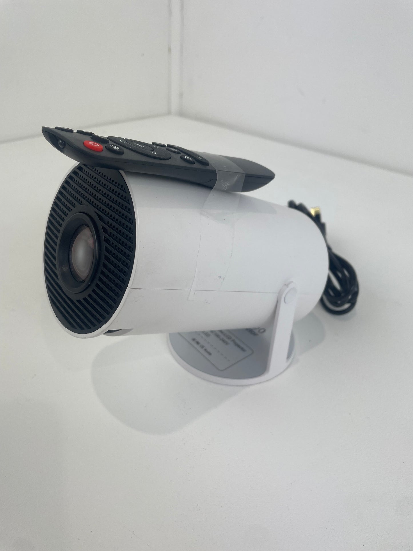 HY300 Mini Projector (Pre-Loved)