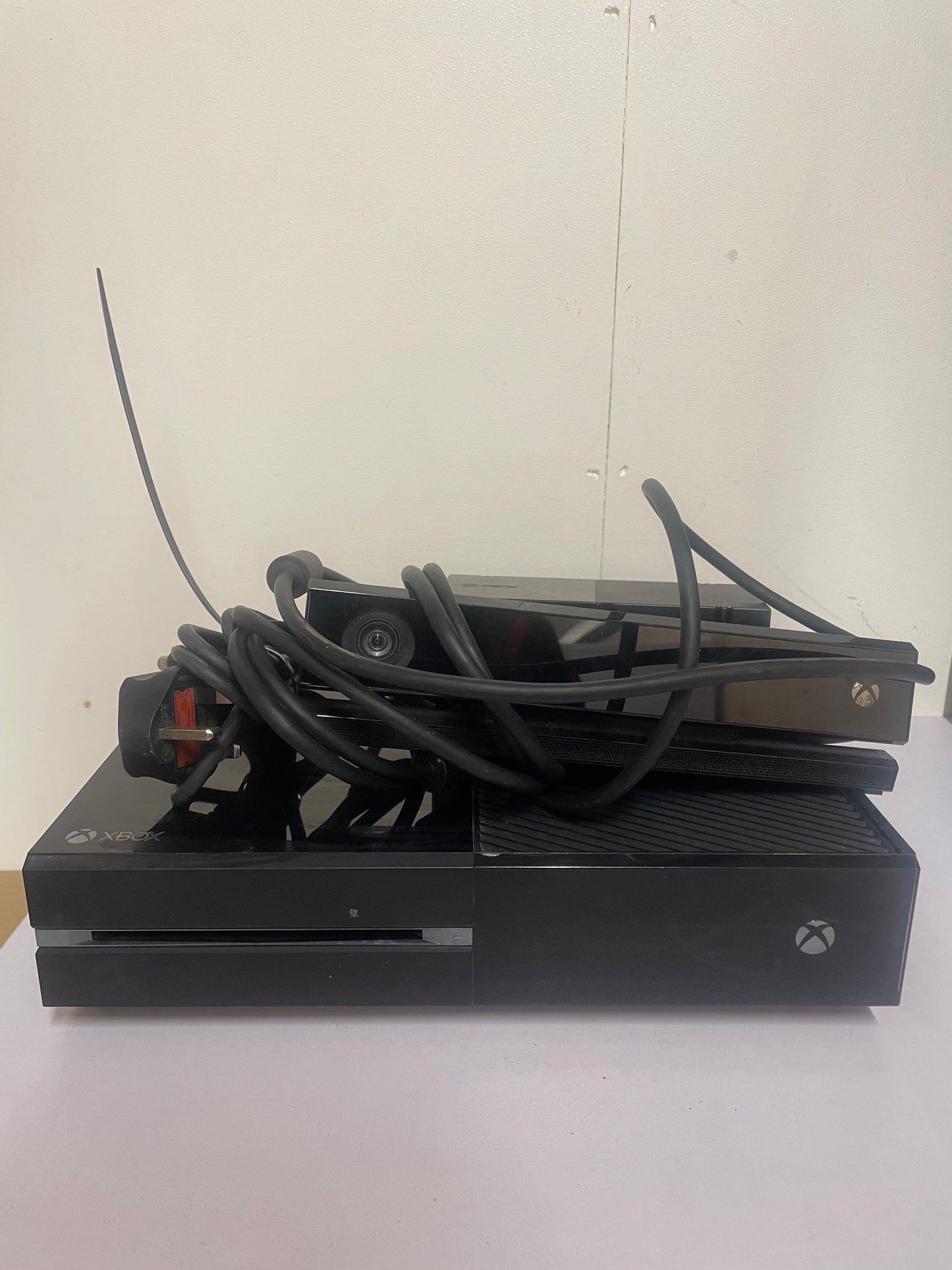 Xbox One & Camera (Pre-loved)