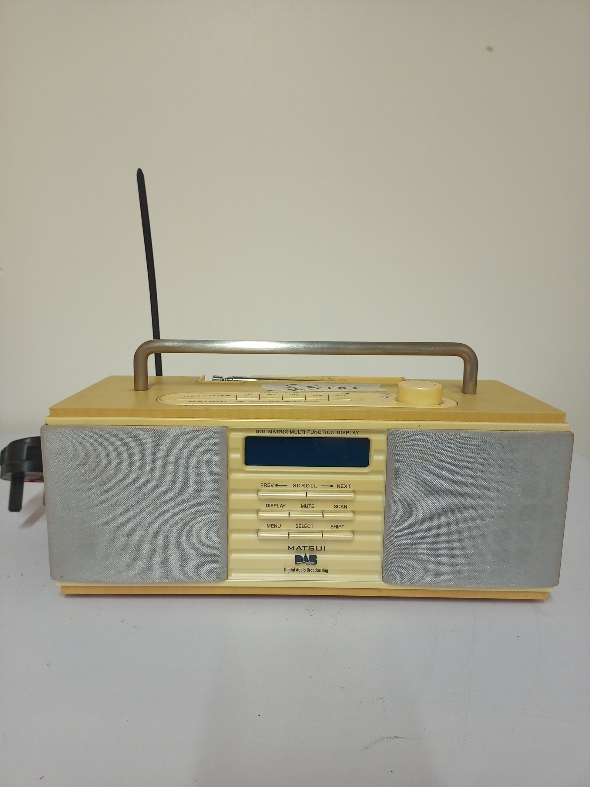 Matsui DAB radio