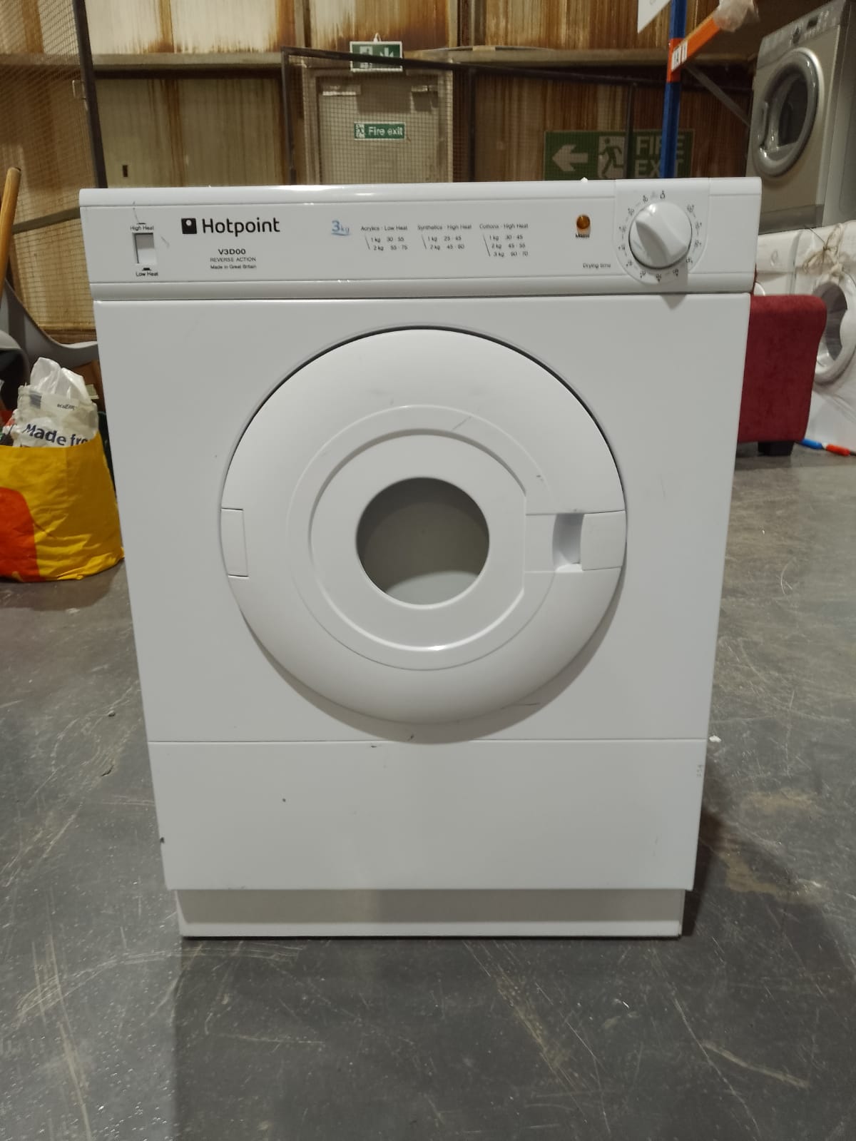 Hotpoint V3D00 3KG Tumble Dryer (Pre-loved)