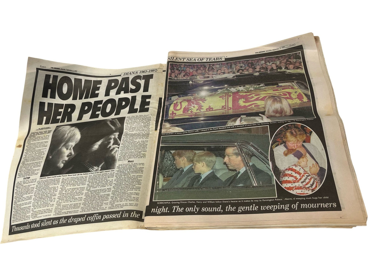 The Mirror Diana Tribute Newspaper Collection (Pre-Loved)