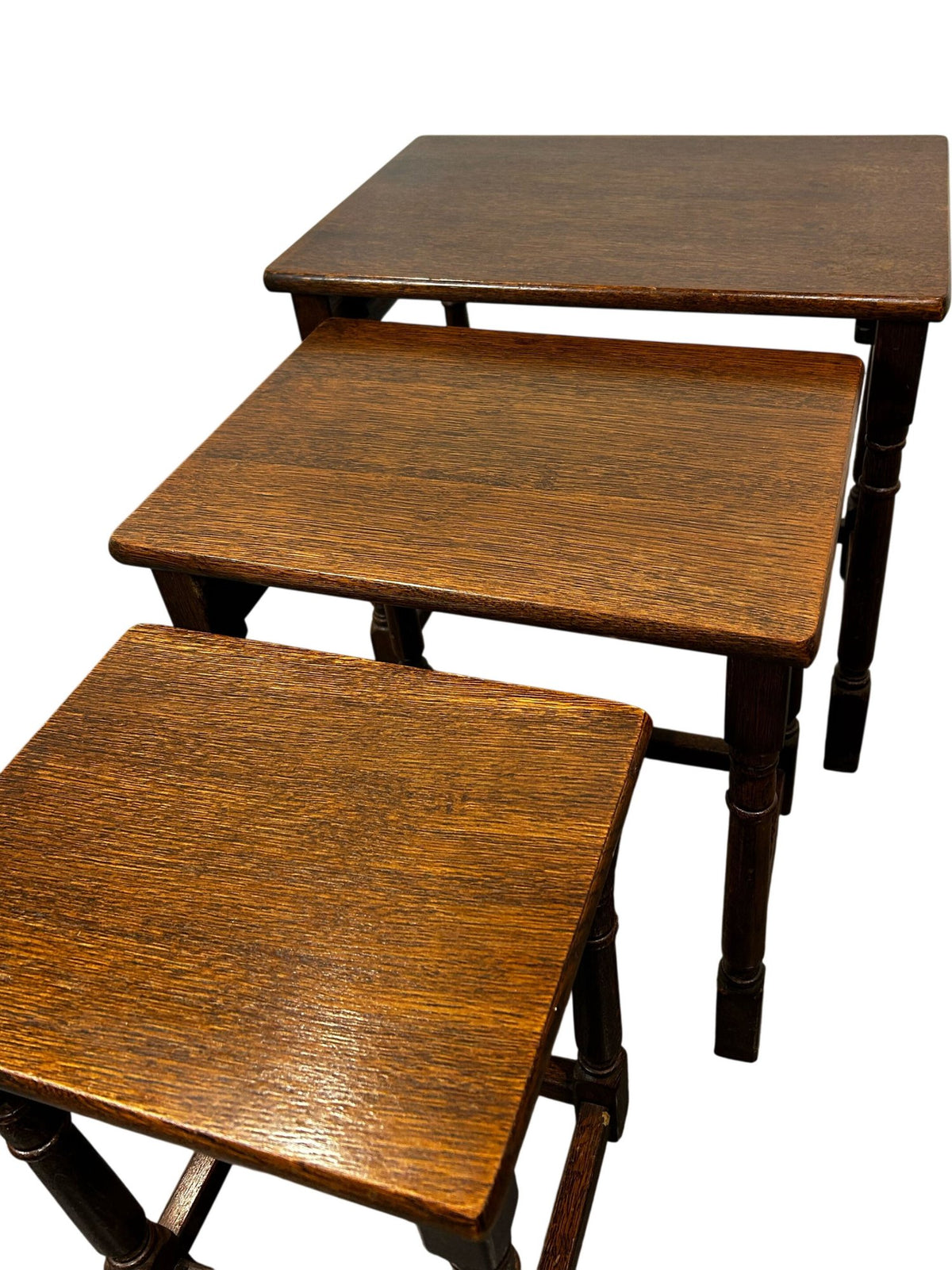 Nest of 3 Wooden Side Tables with Turned Legs Dark Traditional (Pre-Loved)