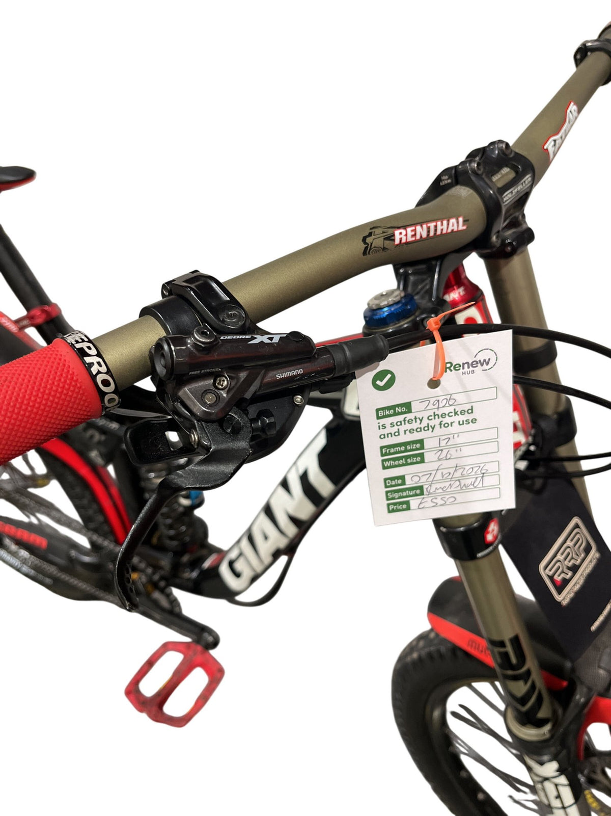 Serviced Giant Glory 01 Downhill Mountain Bike (Pre-Loved)