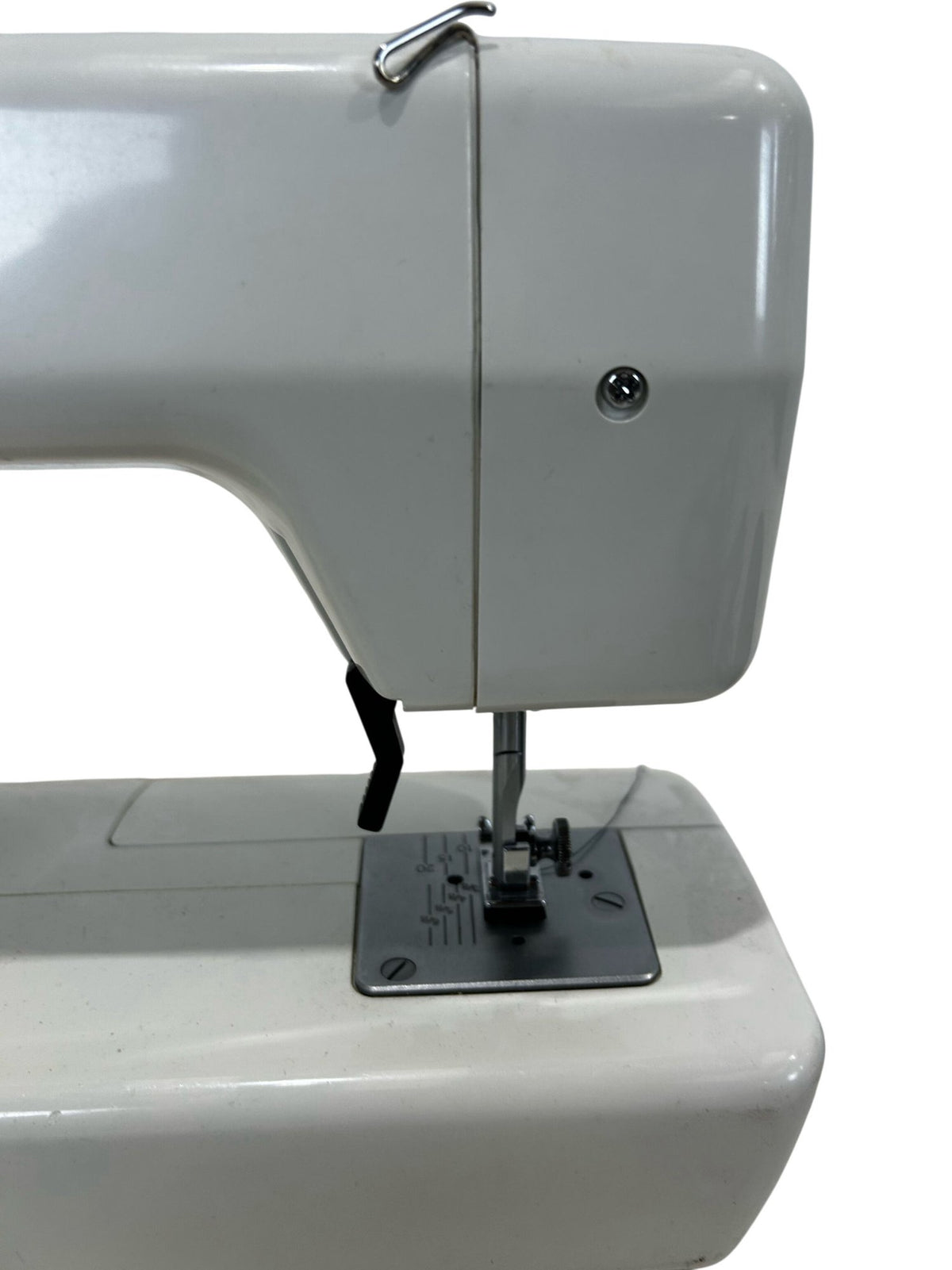 Janome Jem 639 Electric Portable Sewing Machine Foot Pedal & Cover (Pre-Loved)