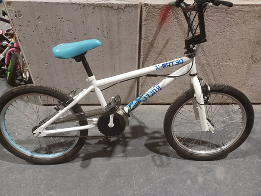 Serviced Blue and White Children's Bike, 20" (Pre-Loved)