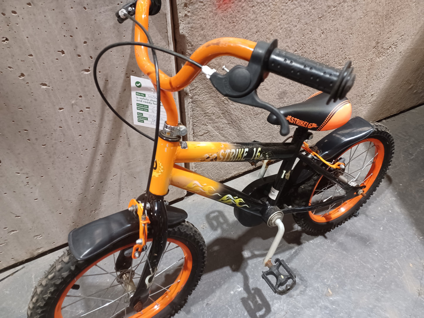 Serviced Strike 16 Children's Bike, 16" (Pre-Loved)