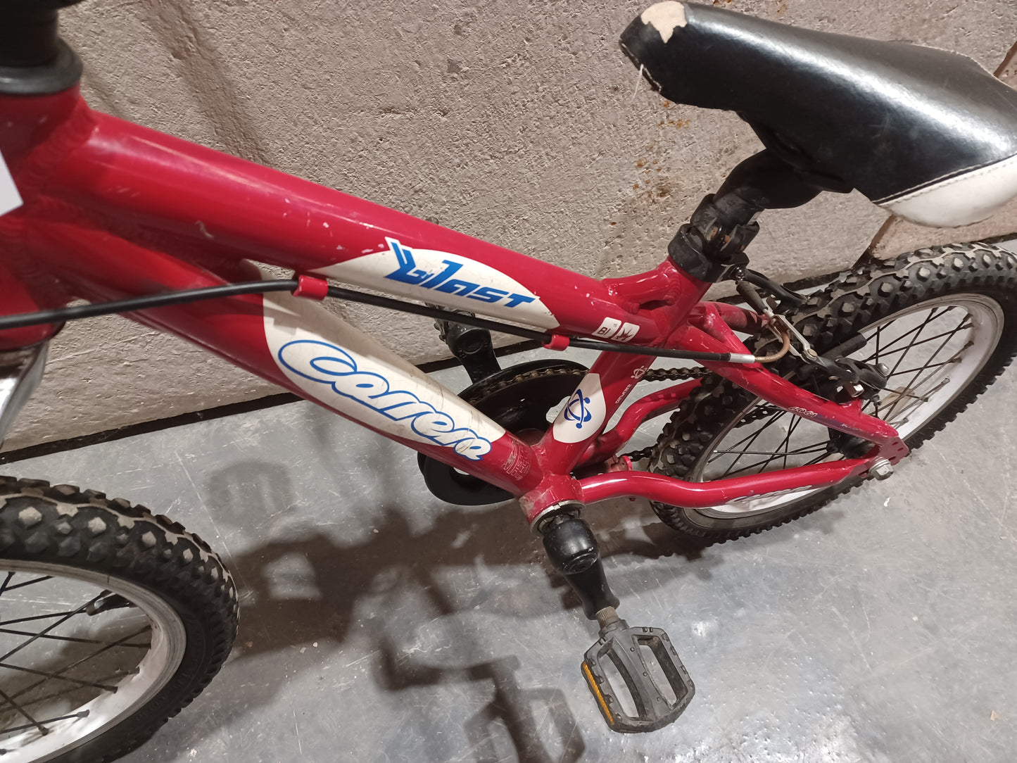 Serviced Red Carrera Children's Bike, 14" (Pre-Loved)